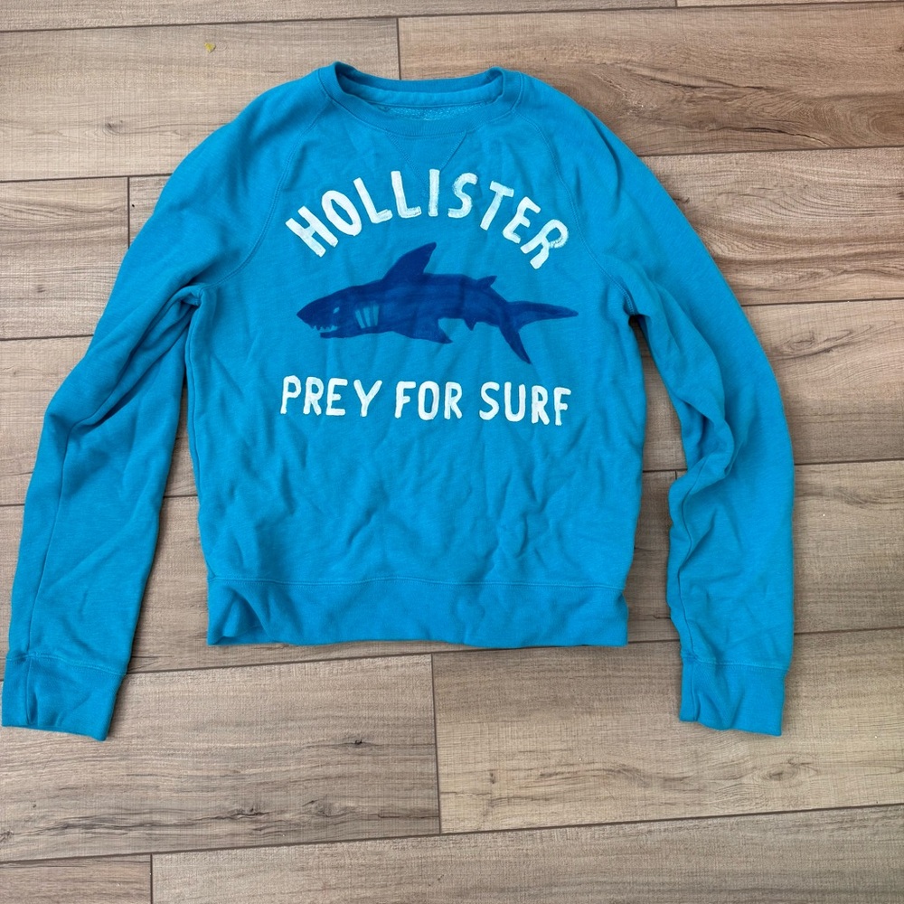 Hollister Cotton Blend Turquoise Blue Prey For Surf Shark Pullover Sweatshirt
